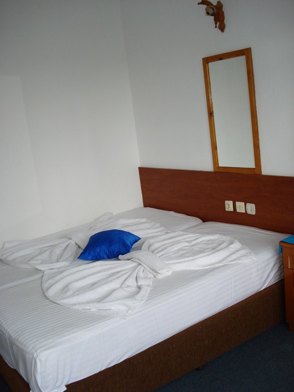 Arya Otel Yatak Odası